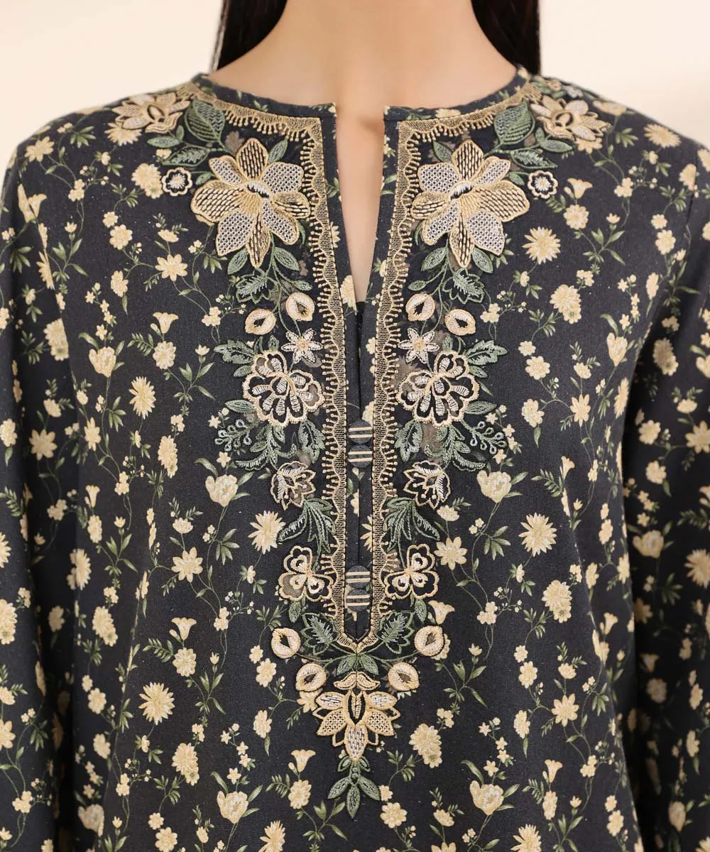 3 Piece - Embroidered Karandi Suit