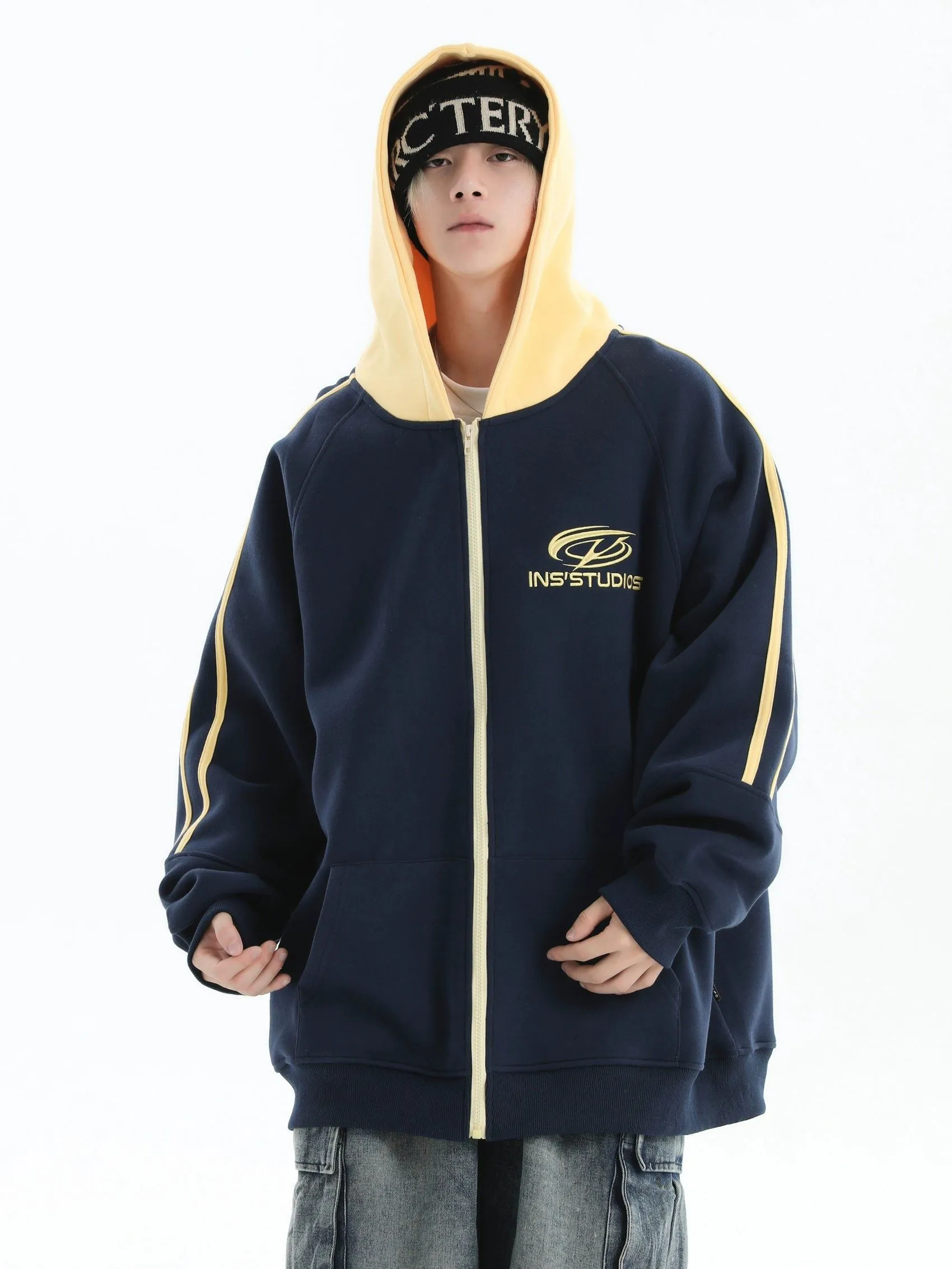 Contrast Embroidered Logo Zipped Hoodie