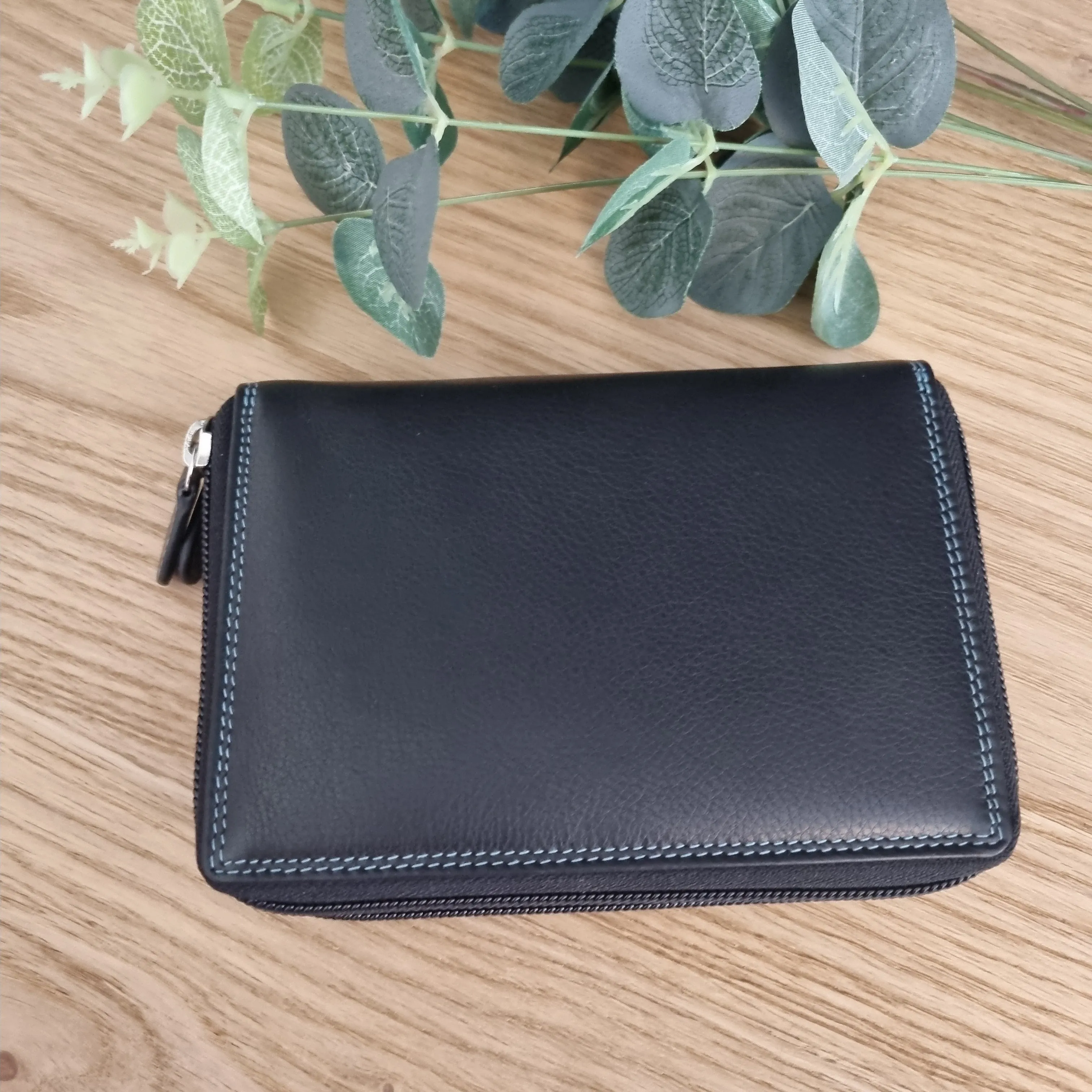 Graffiti Ladies Leather Purse