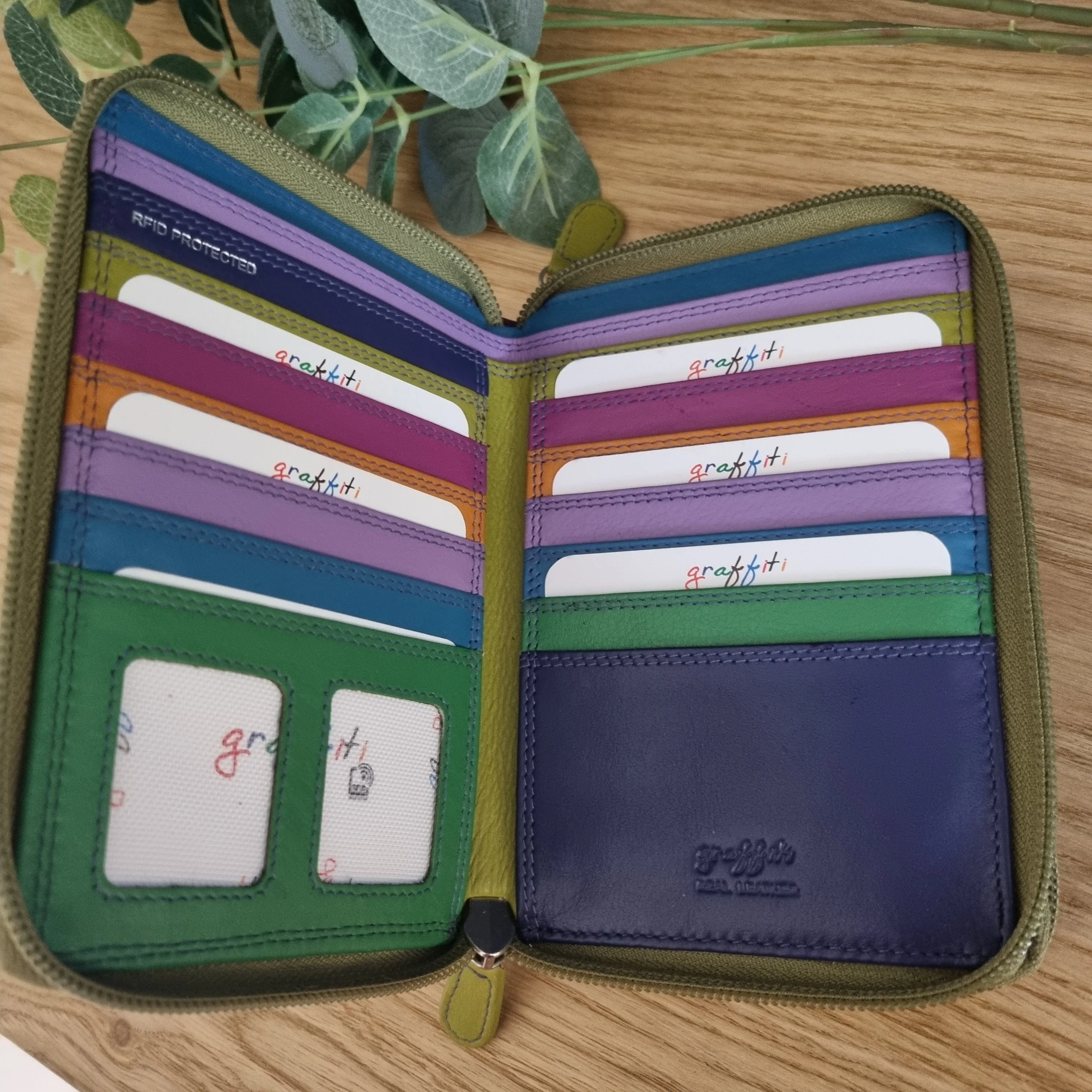 Graffiti Ladies Leather Purse