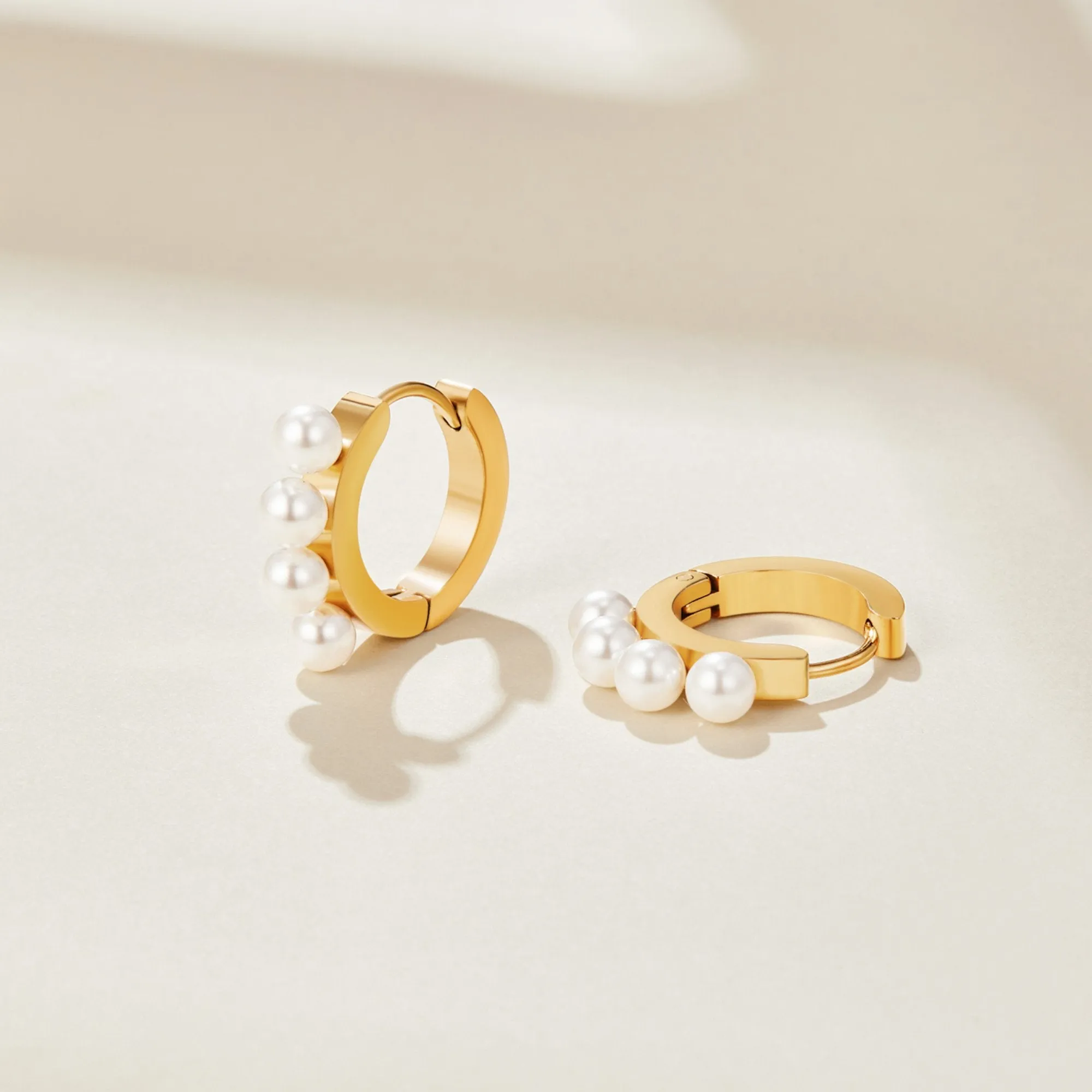 Hazel Pearl Hoop Earrings