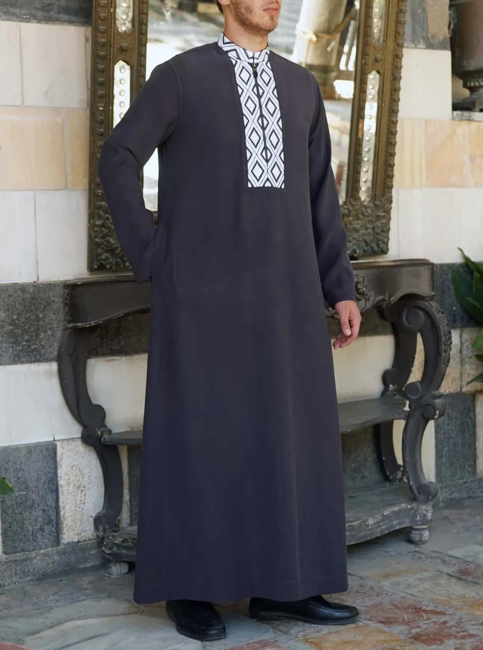 Mus'ab Embroidered Thobe